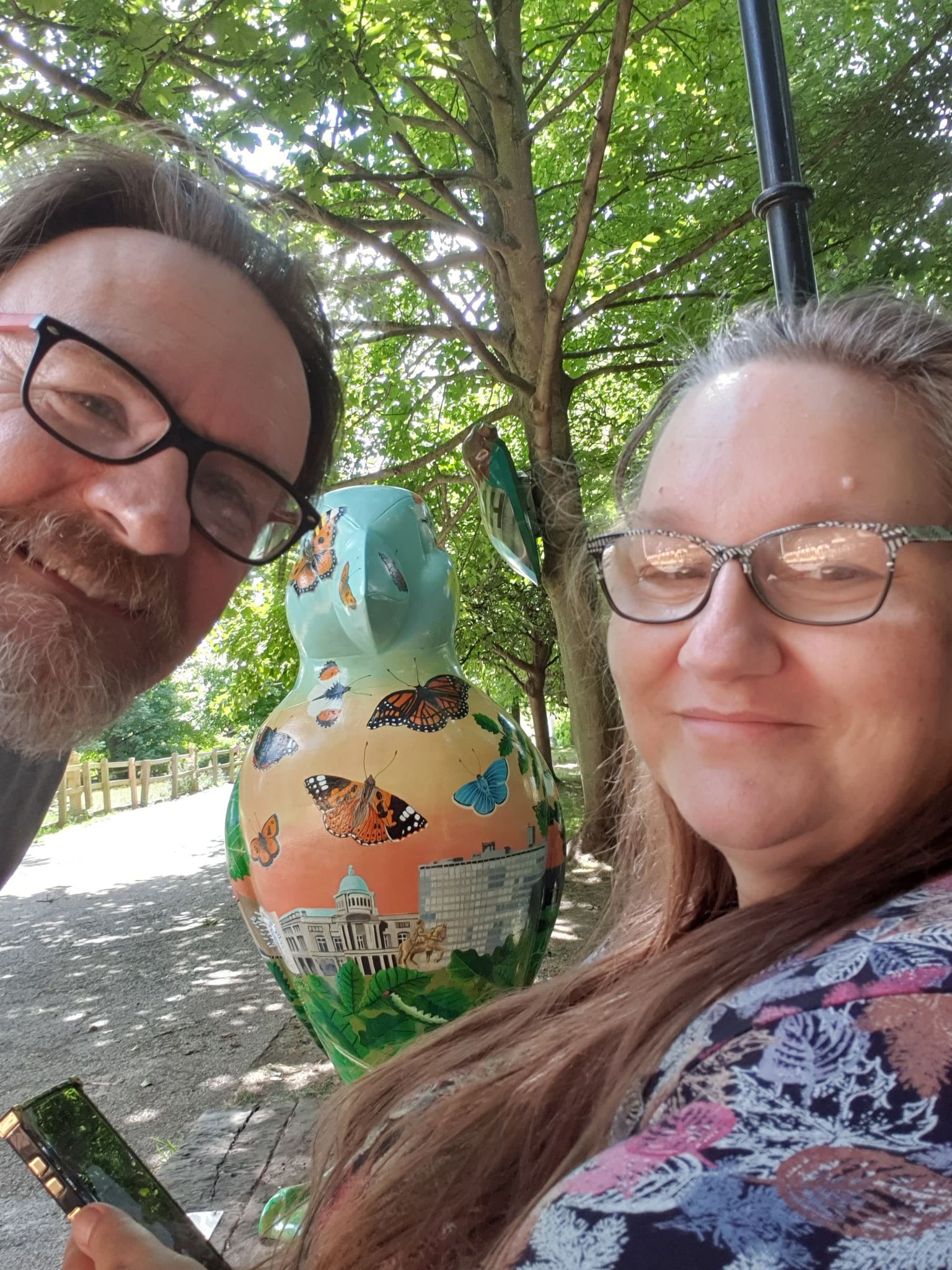 Robin and Helen selfie with puffin number 4